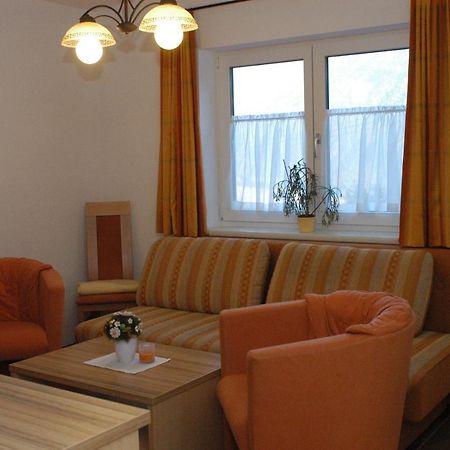 Bed and Breakfast Pension Waldesruh Тарренц Екстер'єр фото